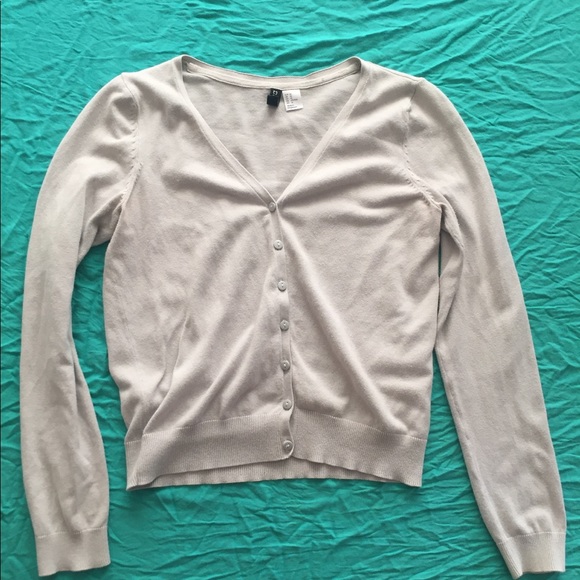 DONATED!! Two cardigans size medium grey and lilac purple - Picture 5 of 6